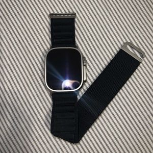 apple watch ULTRA 49mm titanium GPS NEW!!!